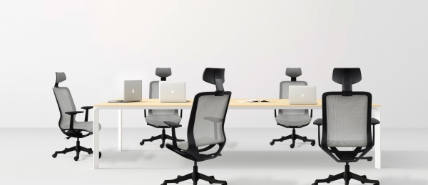 Tech Leaders on the Importance of the Ergonomic Chair in Hybrid Work